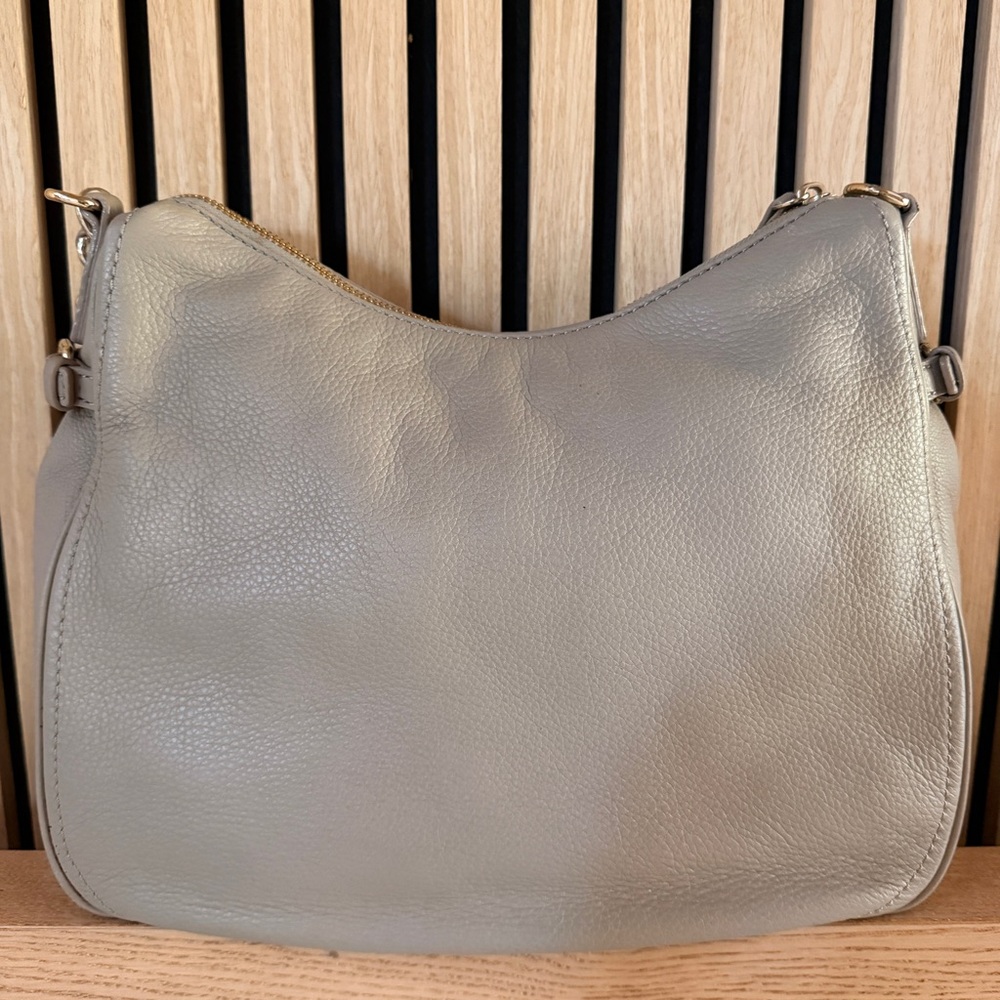 Kate Spade Taupe pebbled Leather hobo Bag with gold chain straps - Picture 4 of 14